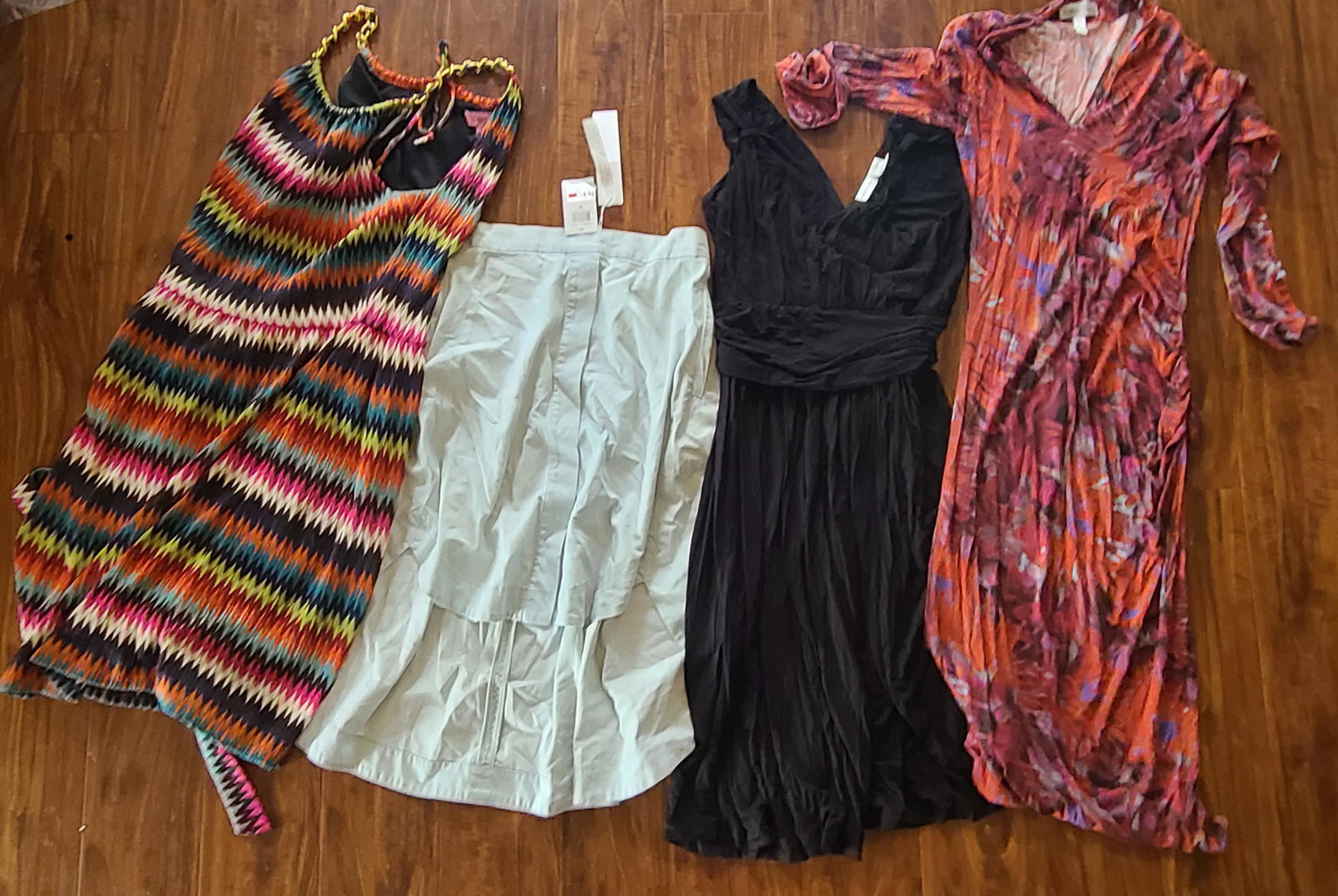 S M Dresses and one Skirt: S M Dresses and one Skirt