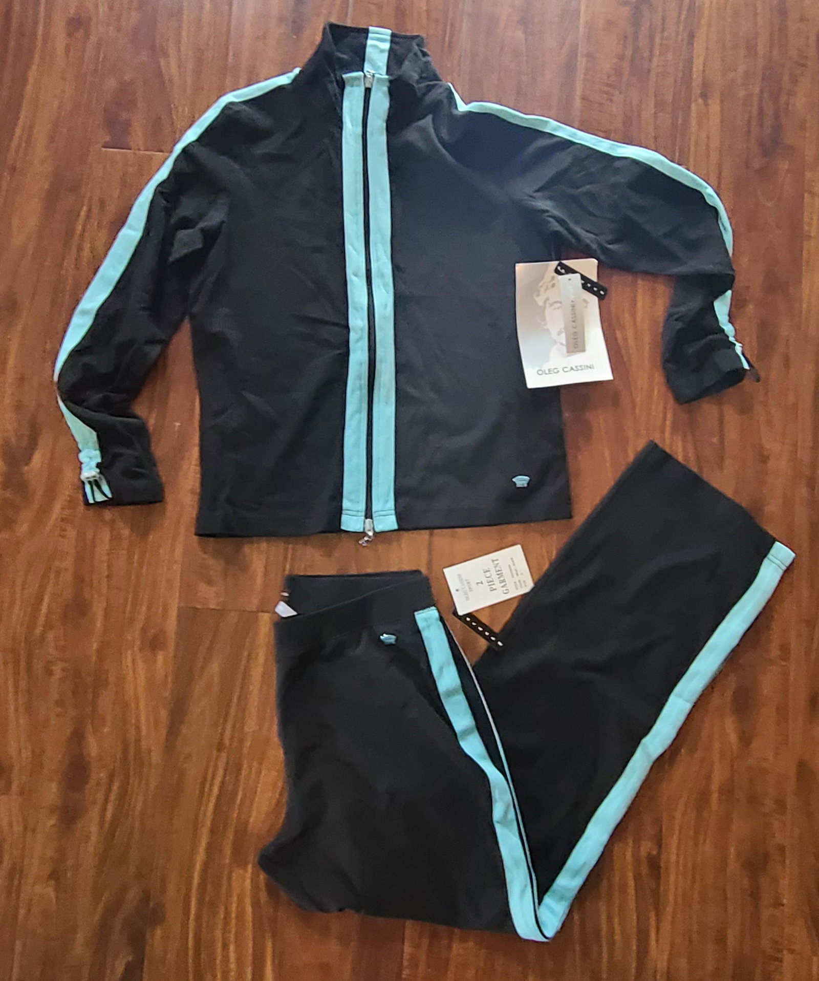 Oleg Cassini Sport Tracksuit NWT S: Oleg Cassini Sport Tracksuit NWT S