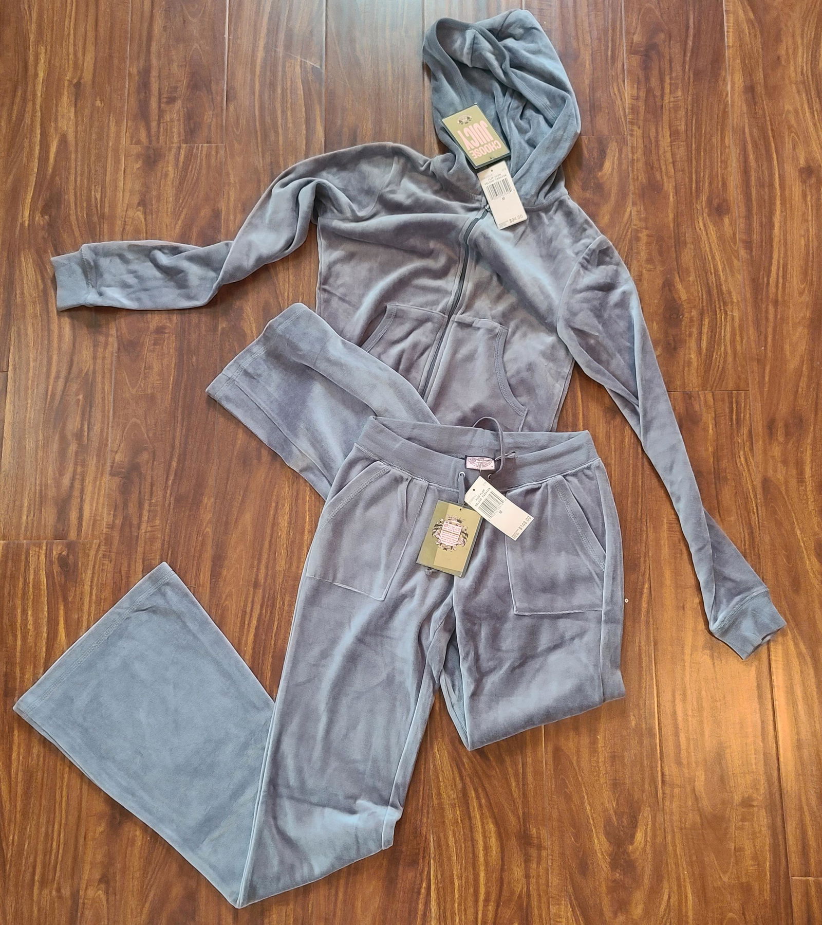 Juicy Couture Velour Track Set M NWT: Juicy Couture Velour Track Set M NWT