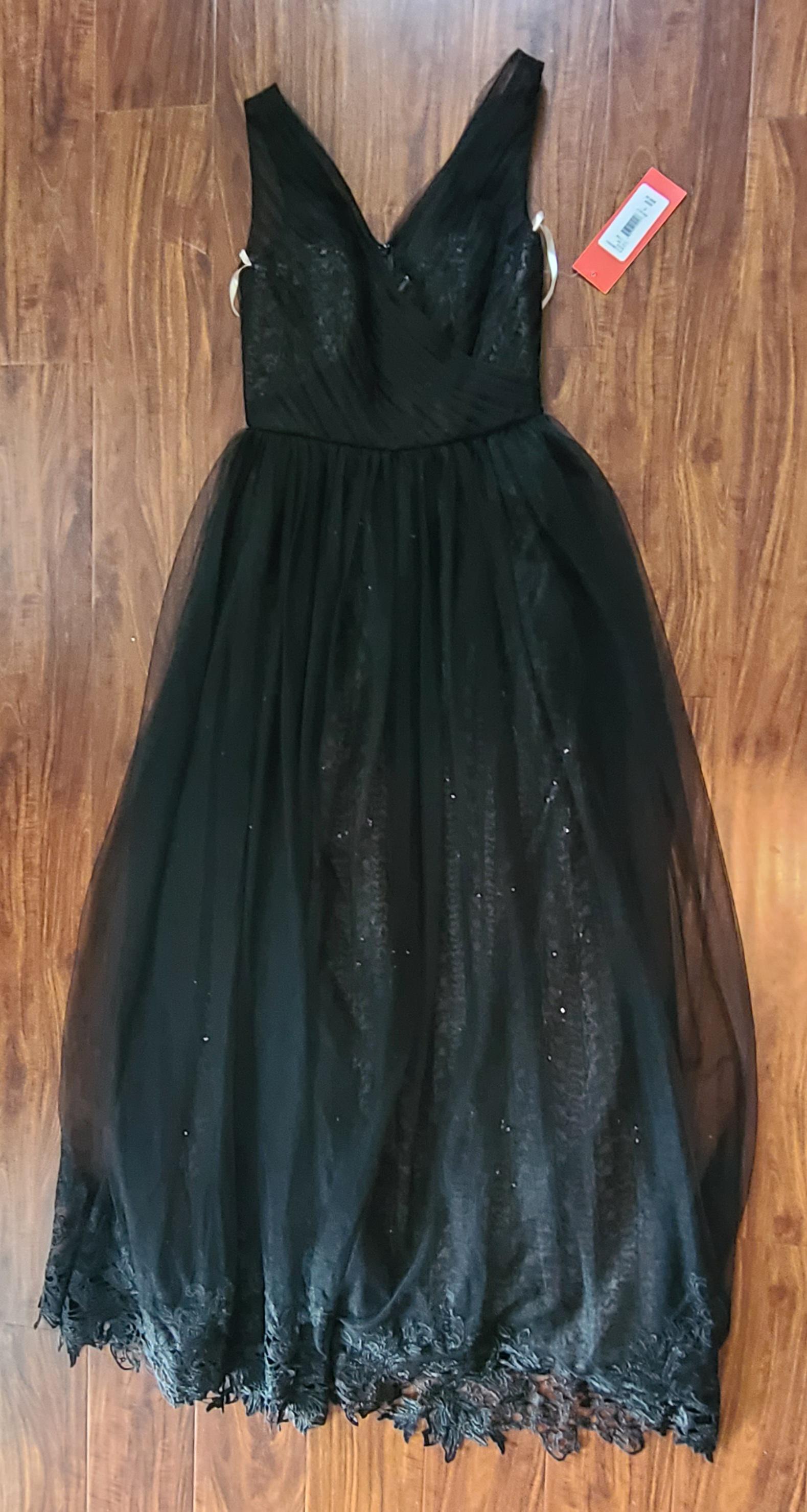 Monique Lhuillier size 6 Gown Black Tulle NWT: Monique Lhuillier size 6 Gown Black Tulle NWT