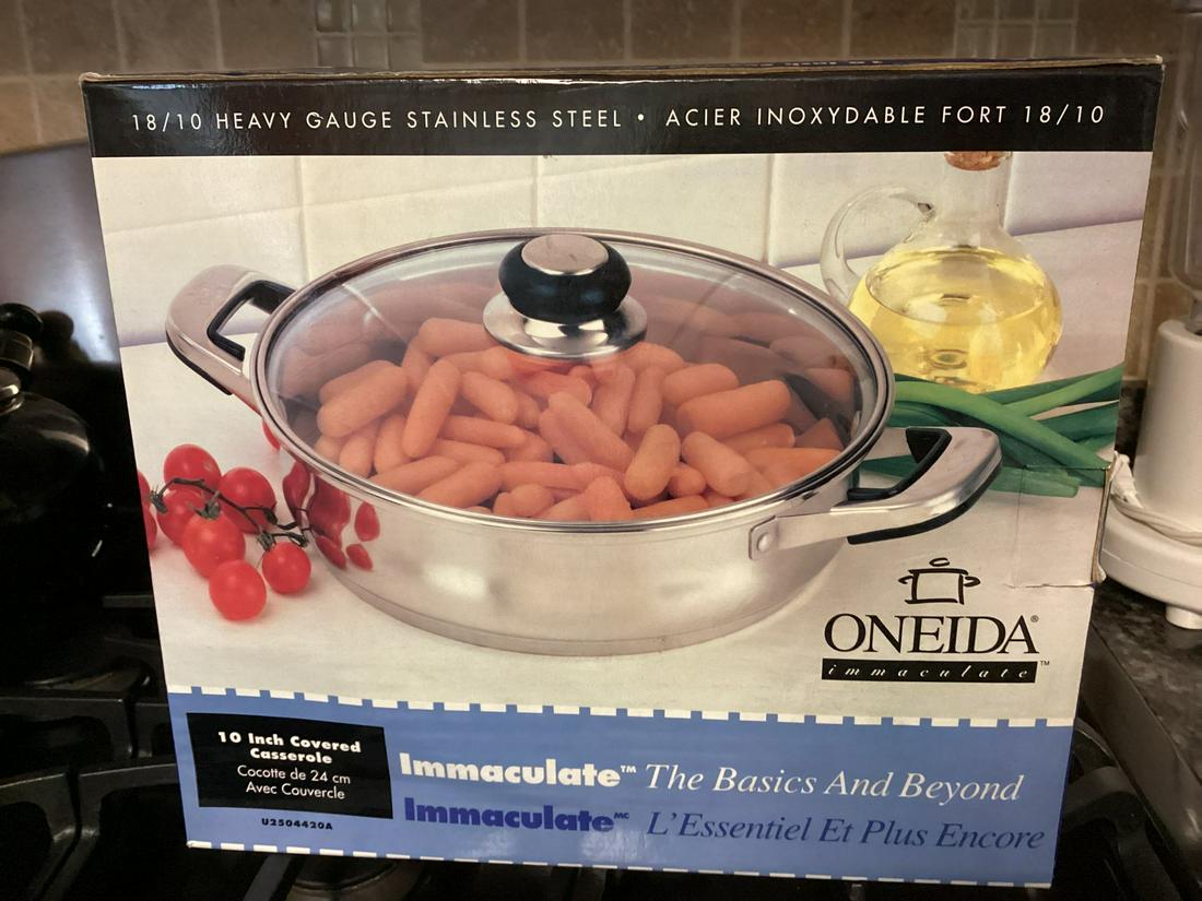 New in Box Oneida Immaculate heavy gauge stainless steel 10 in covered casserole: New in Box Oneida Immaculate heavy gauge stainless steel 10 in covered casserole