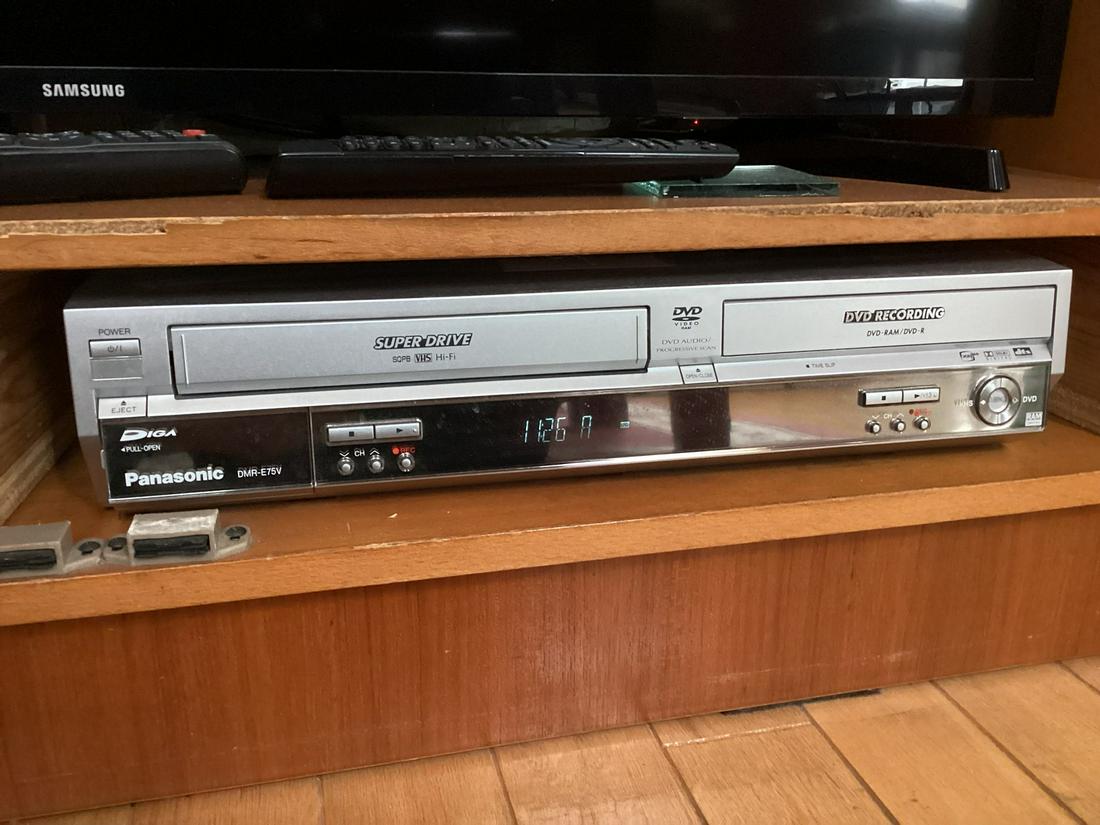 Panasonic Super Drive VHS DVD Recording (1 of 1)