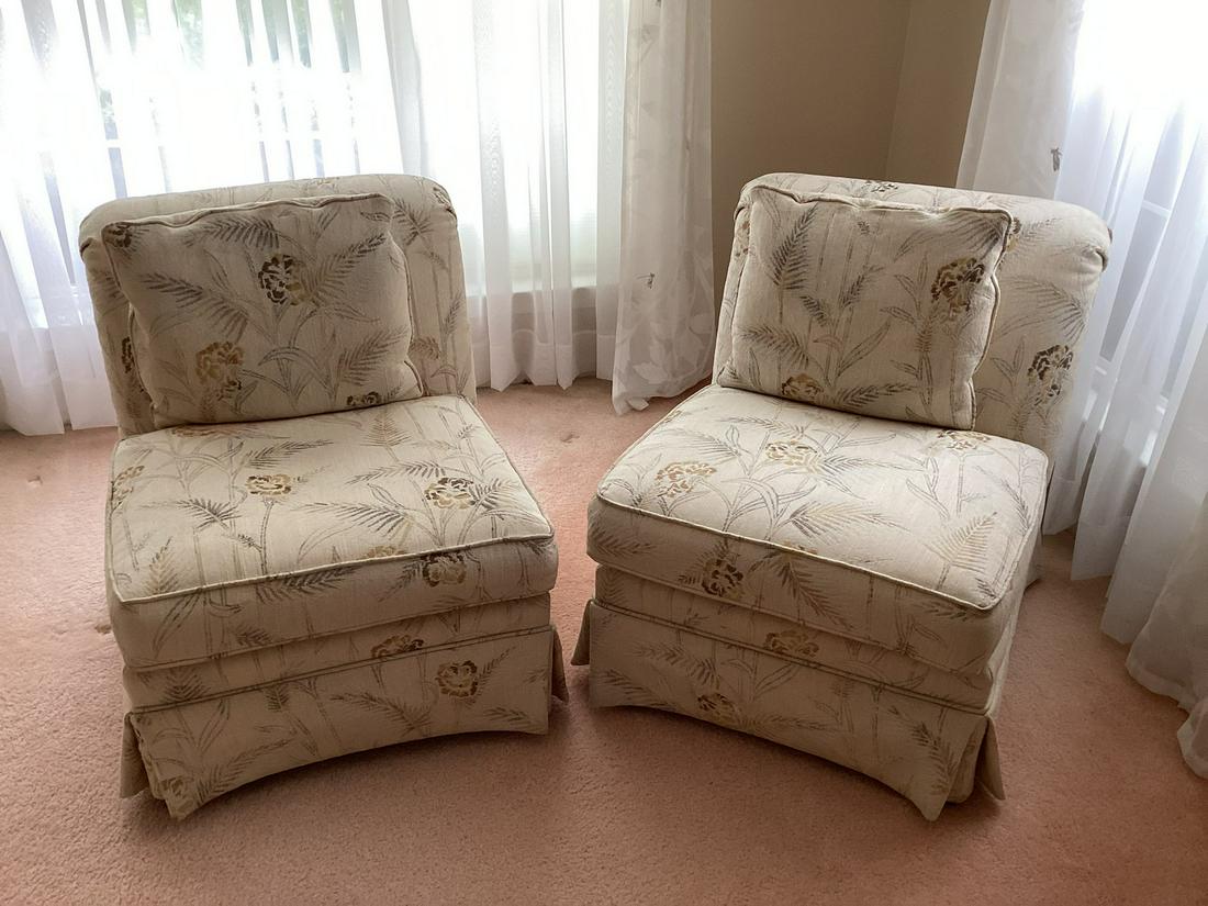 Pair of Accent Chairs 27"x34"x28" (1 of 1)