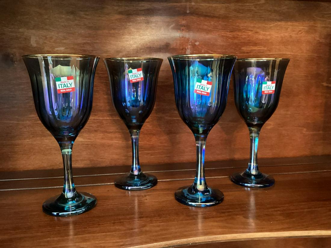 Set of Four Made in Italy Gold Trimmed Goblets 7.75": Set of Four Made in Italy Gold Trimmed Goblets 7.75"