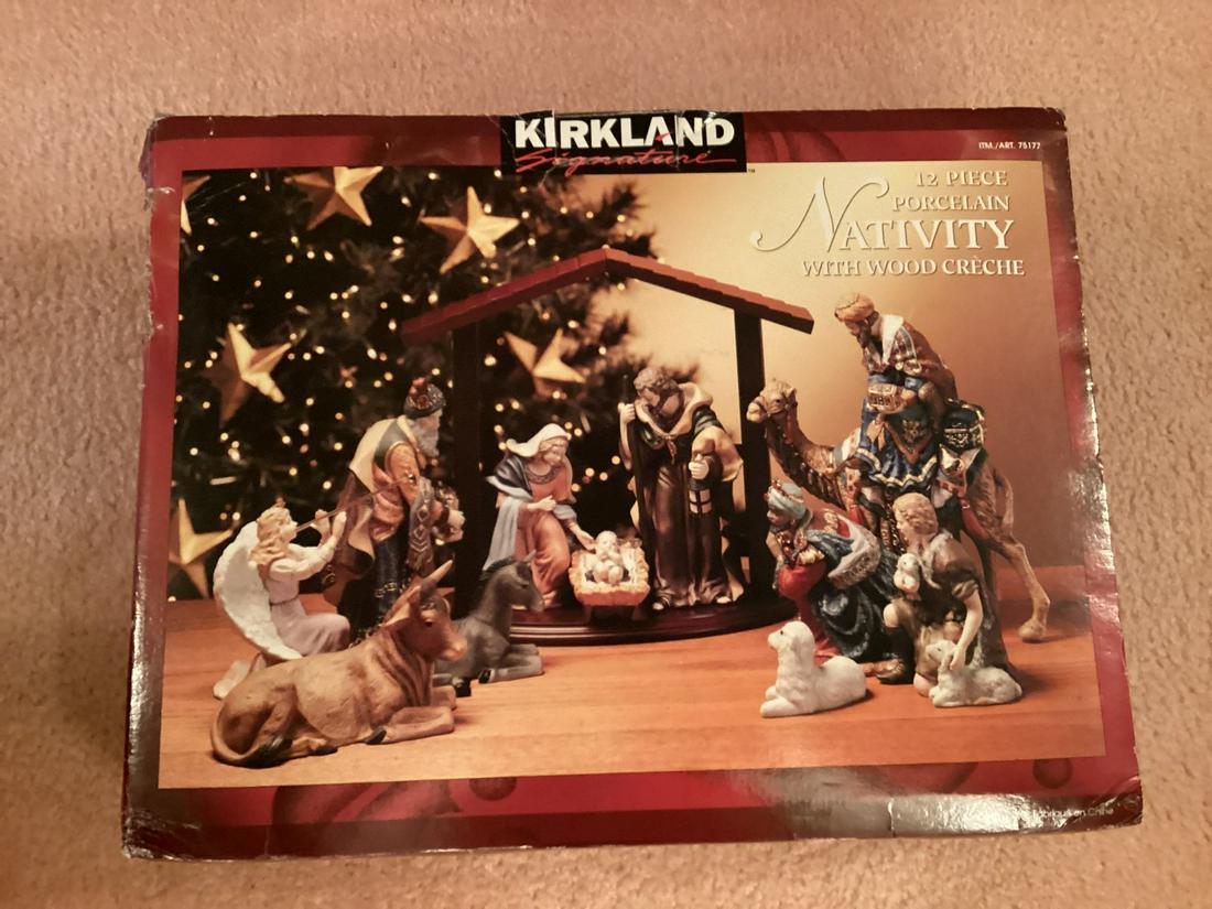 12 Piece Porcelain Nativity with Wood Creche with box: 12 Piece Porcelain Nativity with Wood Creche with box