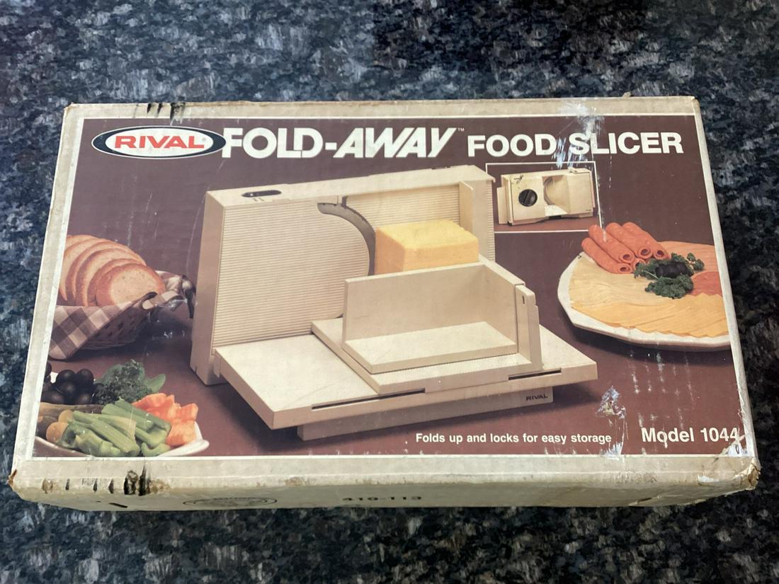 Vintage Rival Fold Away Food Slicer in the box (1 of 1)