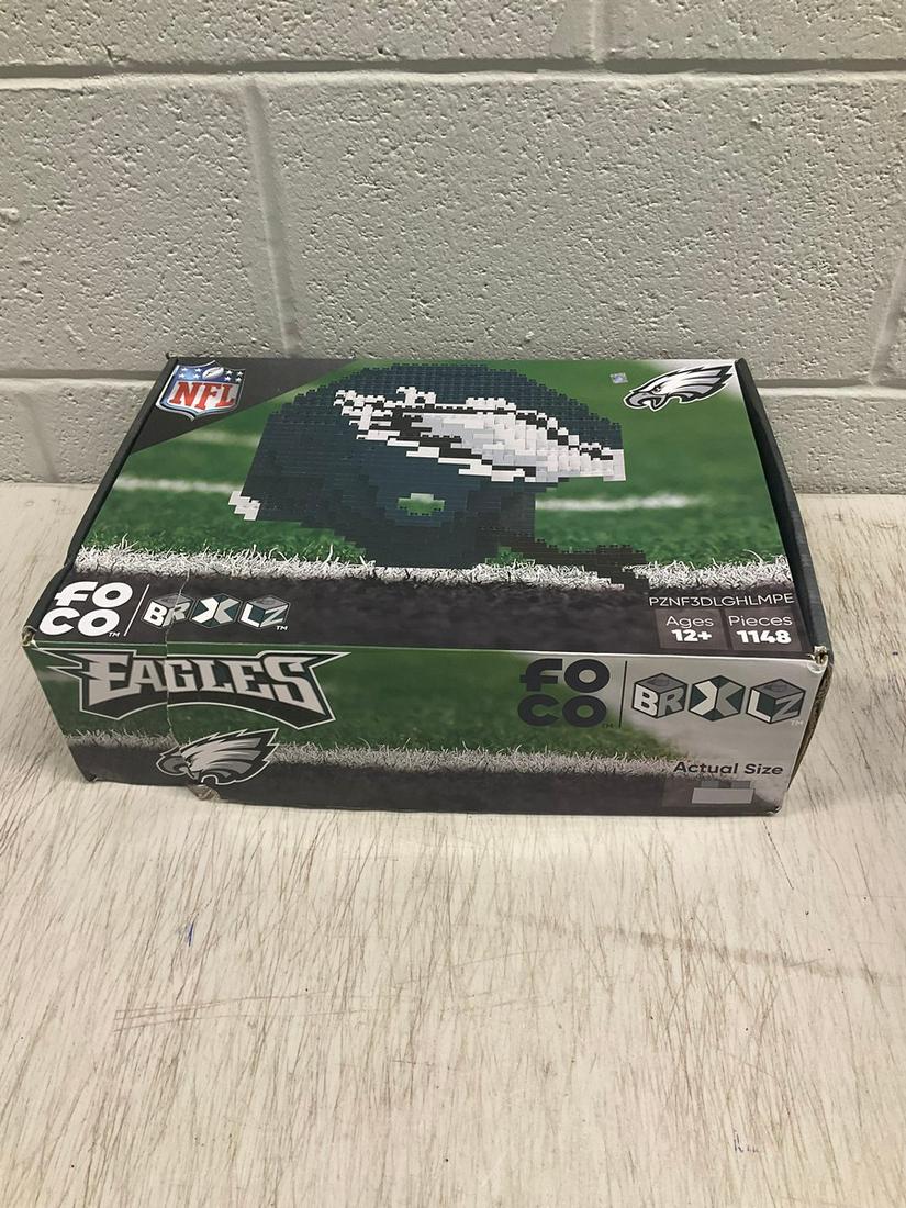 Lego NFL Eagles helmet (unbuilt): Lego NFL Eagles helmet (unbuilt)