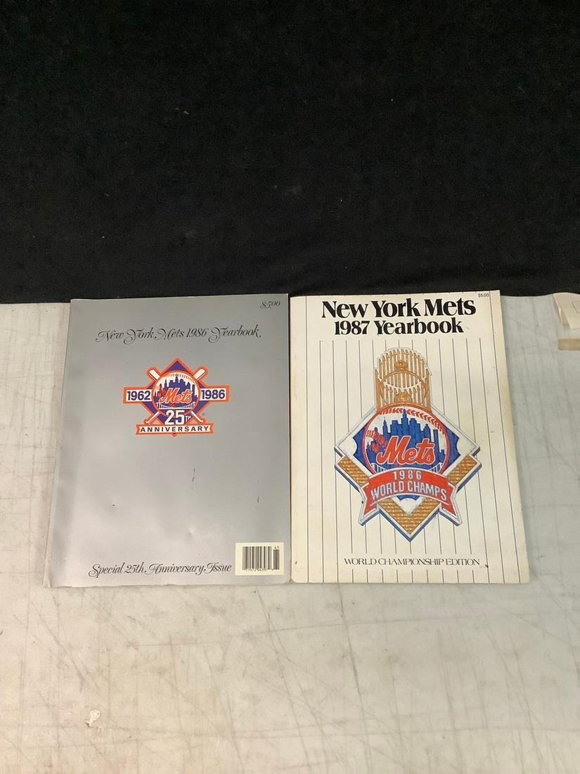 New York Mets yearbooks 1987 and 86 25th anniversary (1 of 1)
