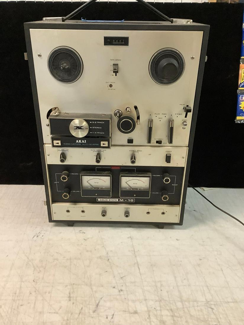 Akai XX Crossfield Solid State M-10 19 inches tall (1 of 1)