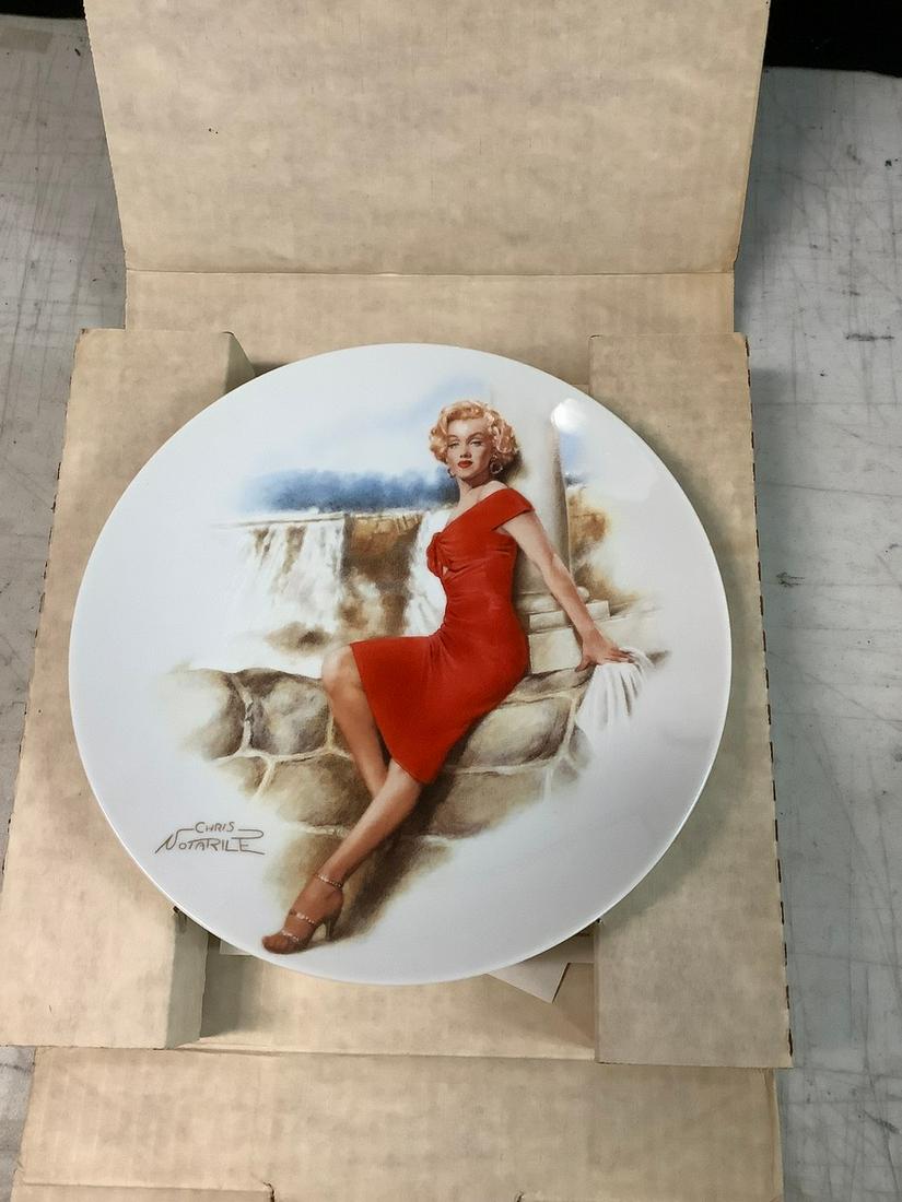 Mariyln Monroe in Niagra Collectors Plate 8 1/2 diameter: Mariyln Monroe in Niagra Collectors Plate 8 1/2 diameter