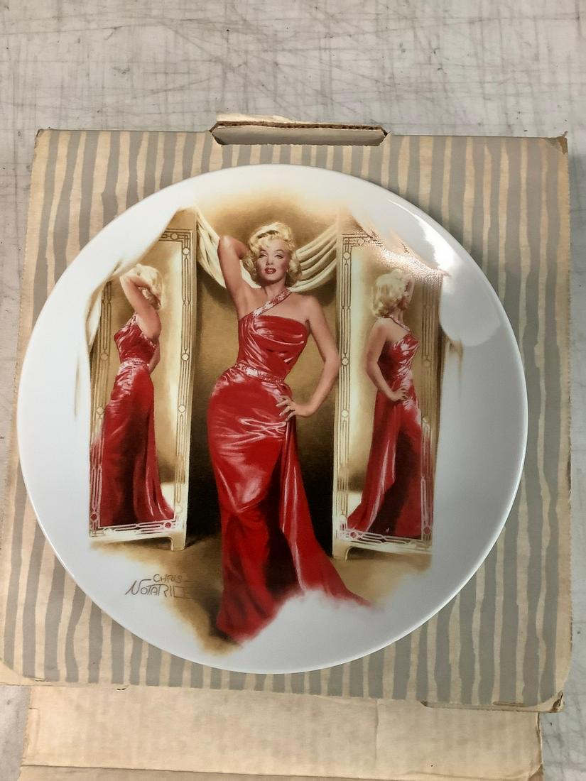 Marilyn Monroe in "How to Marry a Millionaire" Collectors Plate 8 1/2 diameter (1 of 1)