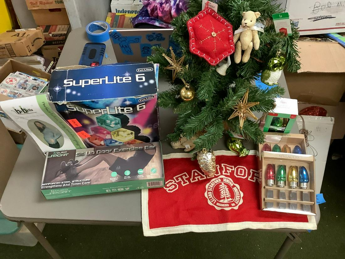 Large Ceramic Decorastive Ornamental Plate w Brass Statue 18 inch diamete (1 of 1)