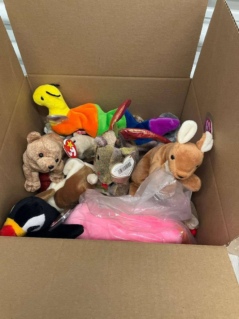 Large lot of beanie babies with tags: Large lot of beanie babies with tags