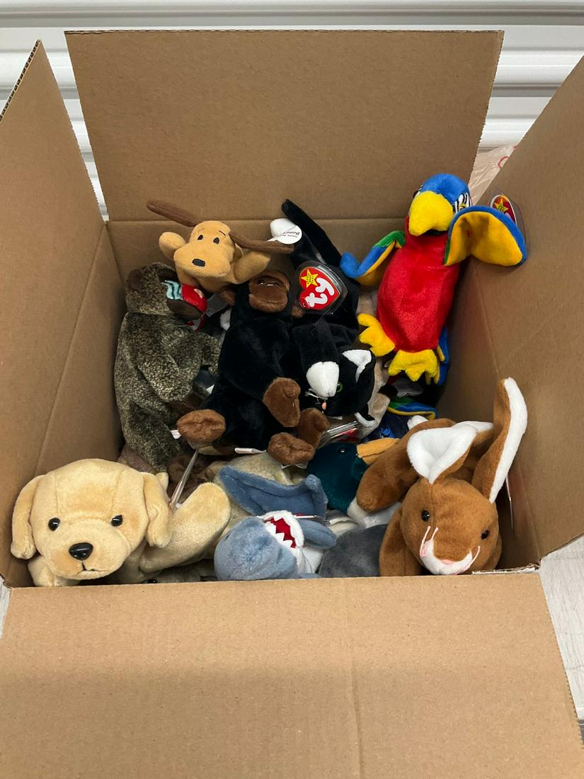 Large lot of beanie babies with tags: Large lot of beanie babies with tags