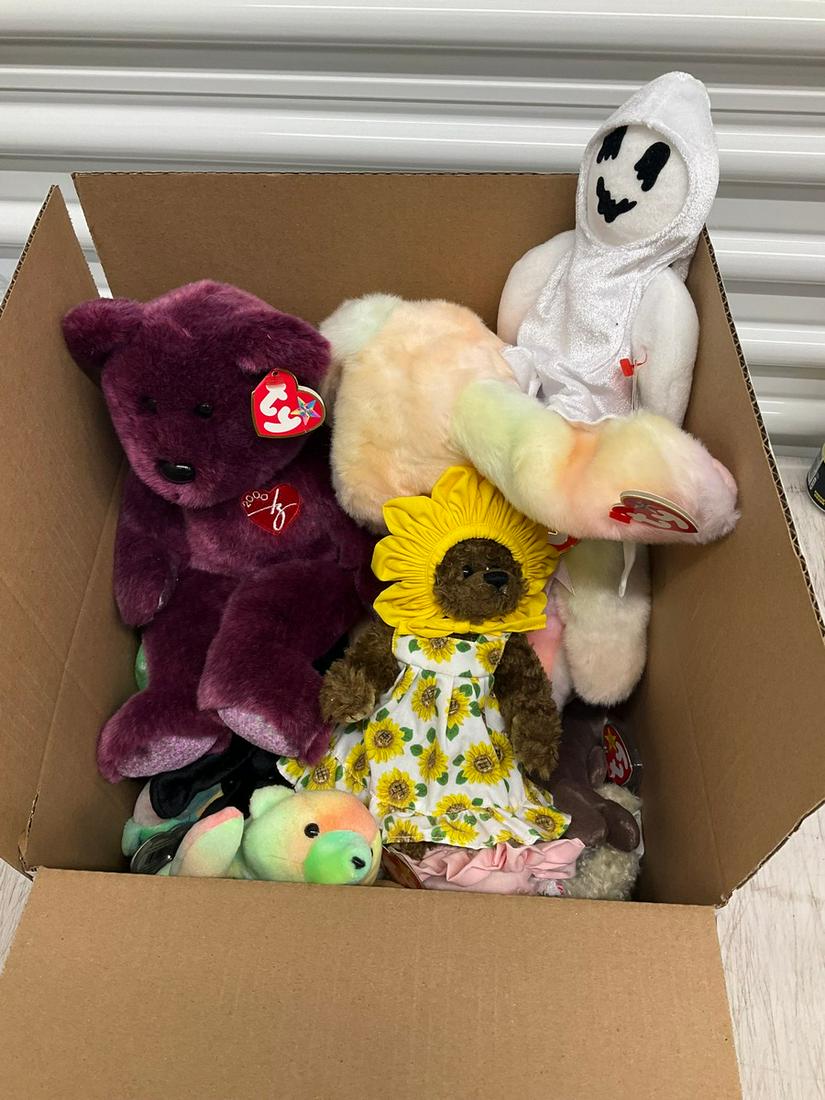 Lot of Beanie Babies with Tags: Lot of Beanie Babies with Tags