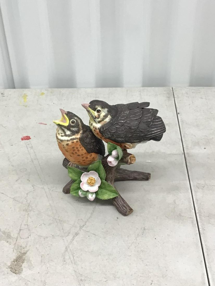 Lenox Baby Robins Porcelain Statue: 5" Tall