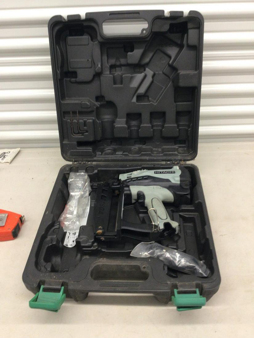 2 1/2 Gas Finish Nailer 3.6 V (16GA Straight) (1 of 1)