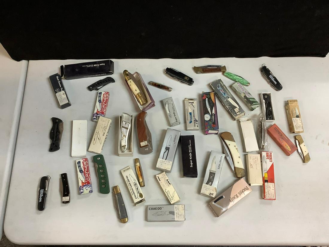 Large lot of knives and blades: Large lot of knives and blades