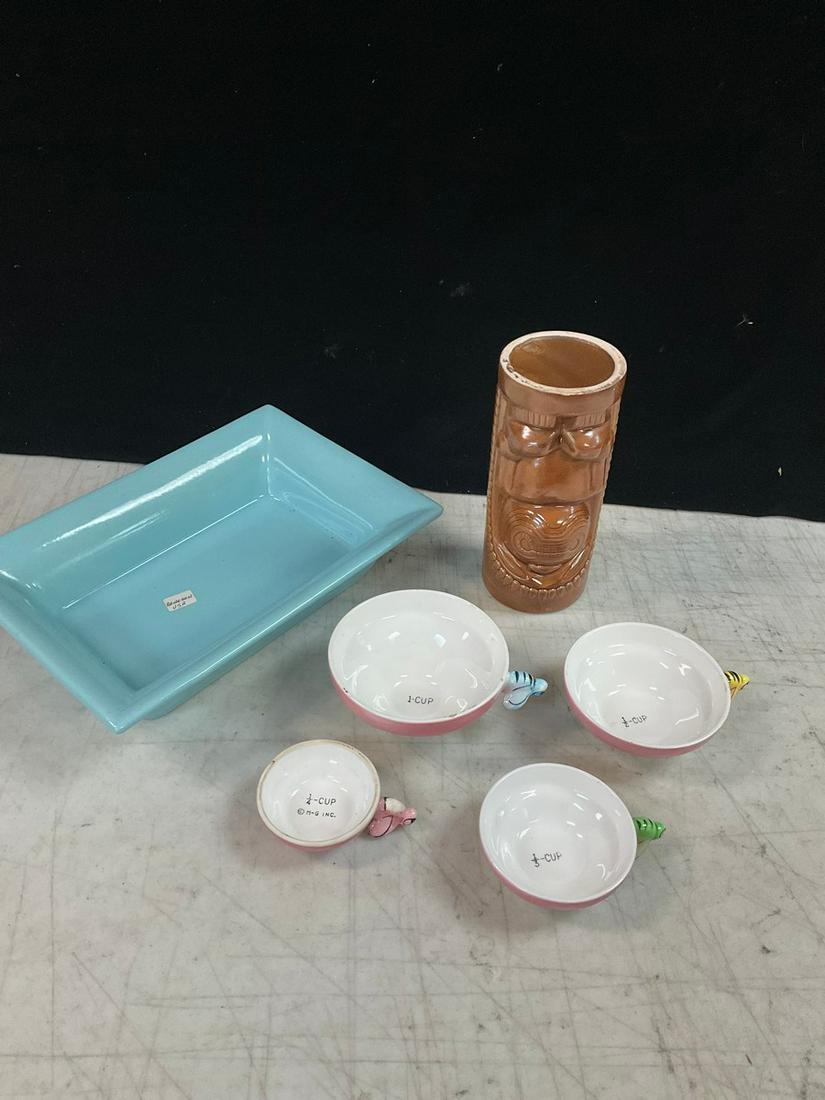 Anthromorphic bee hive and bees measuring cup set menschik goldman 1950's and Abingdon Art Pottery: Anthromorphic bee hive and bees measuring cup set menschik goldman 1950's and Abingdon Art Pottery dish