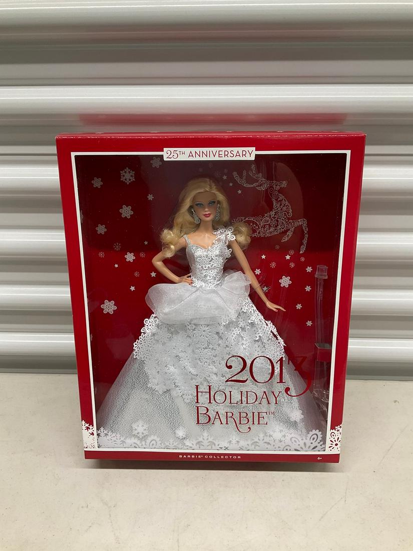 25th Anniversary 2013 Holiday Barbie in Box: 25th Anniversary 2013 Holiday Barbie in Box
