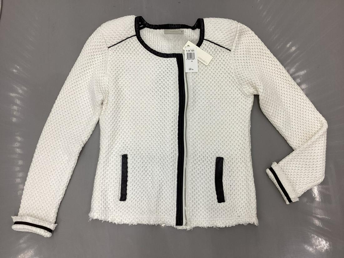 New With Tags Townsen Off Center Front Zip With Front Pockets and Black Piping Detail Sweater Jacket: New With Tags Townsen Off Center Front Zip With Front Pockets and Black Piping Detail Sweater Jacket Size M