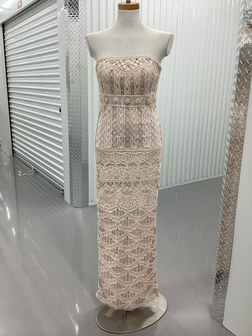 New with Tags Sue Wong Floor Length Beaded & Crochet Back Slit Gown in Blush Size 4 (Bottom has some: New with Tags Sue Wong Floor Length Beaded & Crochet Back Slit Gown in Blush Size 4 (Bottom has some wear/staining)