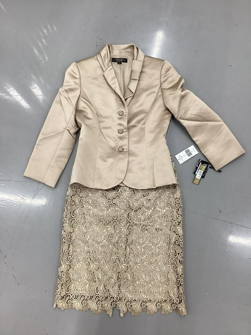 New With Tag Tahari Luxe Two Piece Jacket and Skirt Suit in Coastal Magic Soft Gold Size 2: New With Tag Tahari Luxe Two Piece Jacket and Skirt Suit in Coastal Magic Soft Gold Size 2