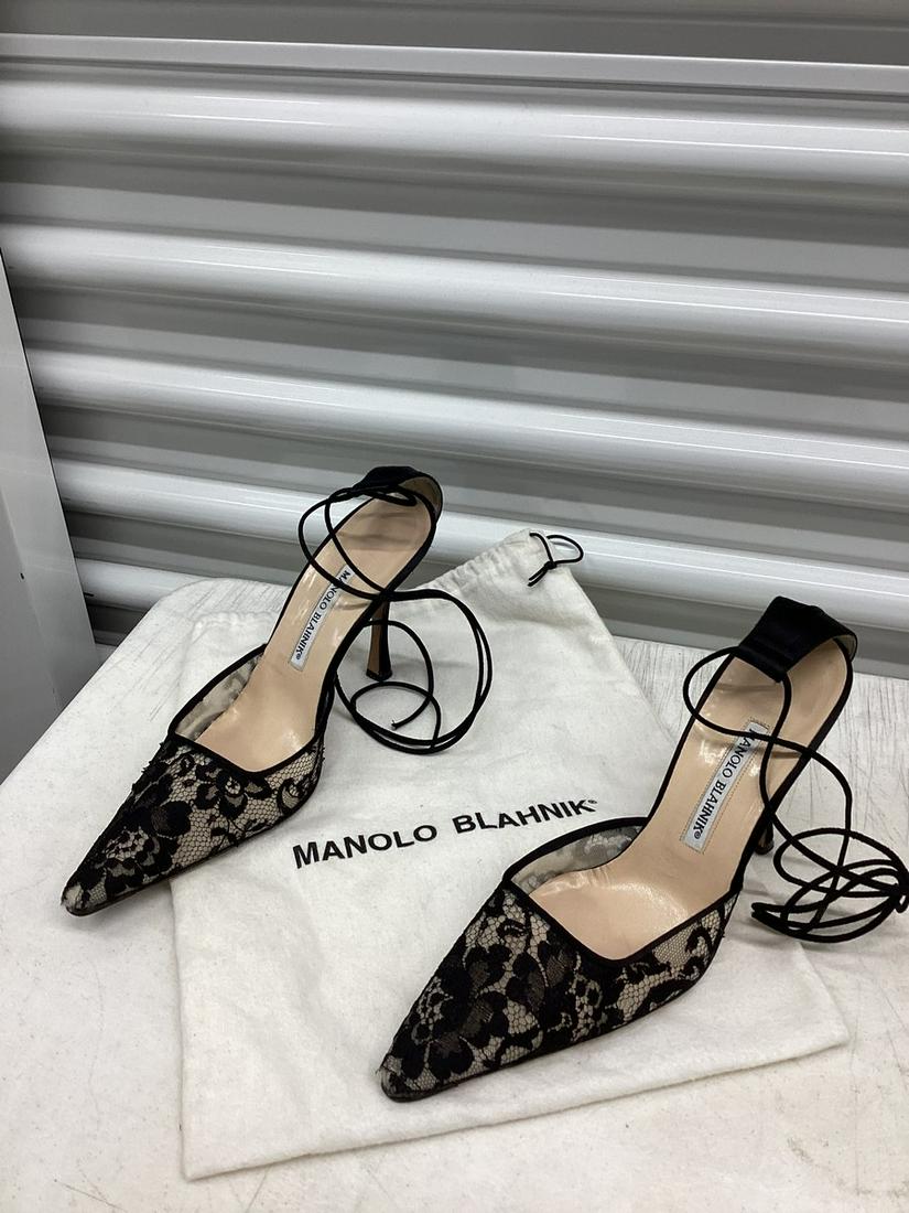 Manolo Blahnik Lace Heels with Ankle Straps with dust bag size 39.5 (Approx 8.5): Manolo Blahnik Lace Heels with Ankle Straps with dust bag size 39.5 (Approx 8.5)