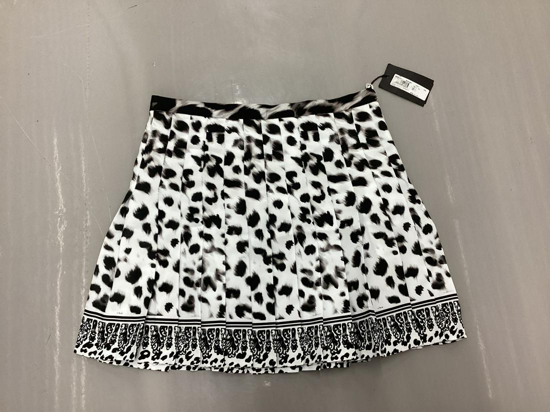 New With Tags Versus Versace Animal Print Pleated Skirt Size 44: New With Tags Versus Versace Animal Print Pleated Skirt Size 44