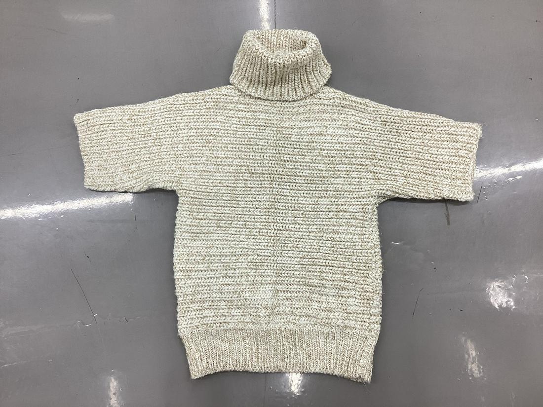 NWT BCBGirls Gold Weave Chunky Sweater Size S: NWT BCBGirls Gold Weave Chunky Sweater Size S