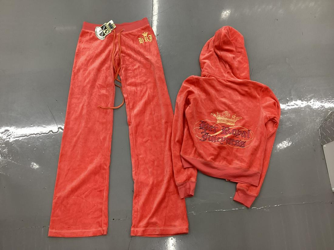 NWT Juicy Couture Two Piece Velour Pants and Hooded Jacket Set Size M: NWT Juicy Couture Two Piece Velour Pants and Hooded Jacket Set Size M