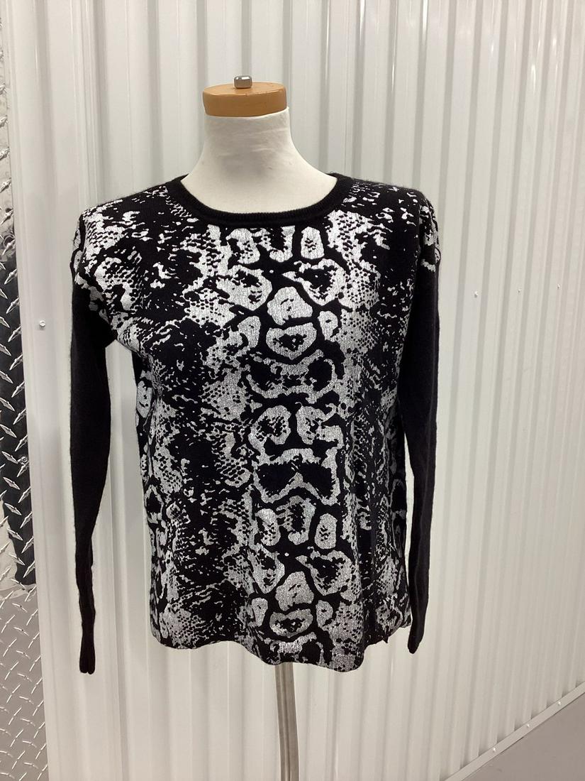 NWT 100% Pure Cashmere quo-ta-tion Bloomingdales Sweater Size S: NWT 100% Pure Cashmere quo-ta-tion Bloomingdales Sweater Size S