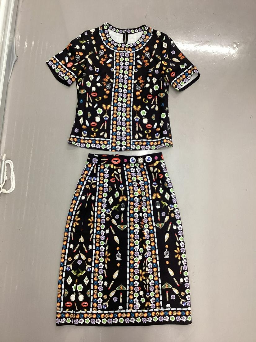 Two Piece Skull, Butterfly, Lips Print Sample? Skirt and Top no tags approx S: Two Piece Skull, Butterfly, Lips Print Sample? Skirt and Top no tags approx S