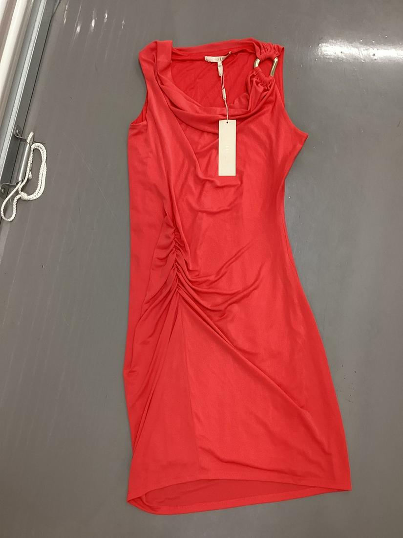 NWT Halston Heritage Shoulder Accent Dress in Poppy Size M: NWT Halston Heritage Shoulder Accent Dress in Poppy Size M