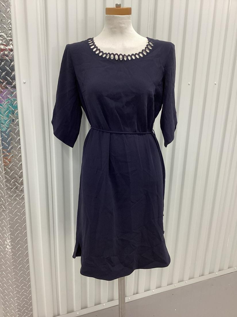 NWT Boss By Hugo Boss Tie Waist Dress in Navy Size 6: NWT Boss By Hugo Boss Tie Waist Dress in Navy Size 6