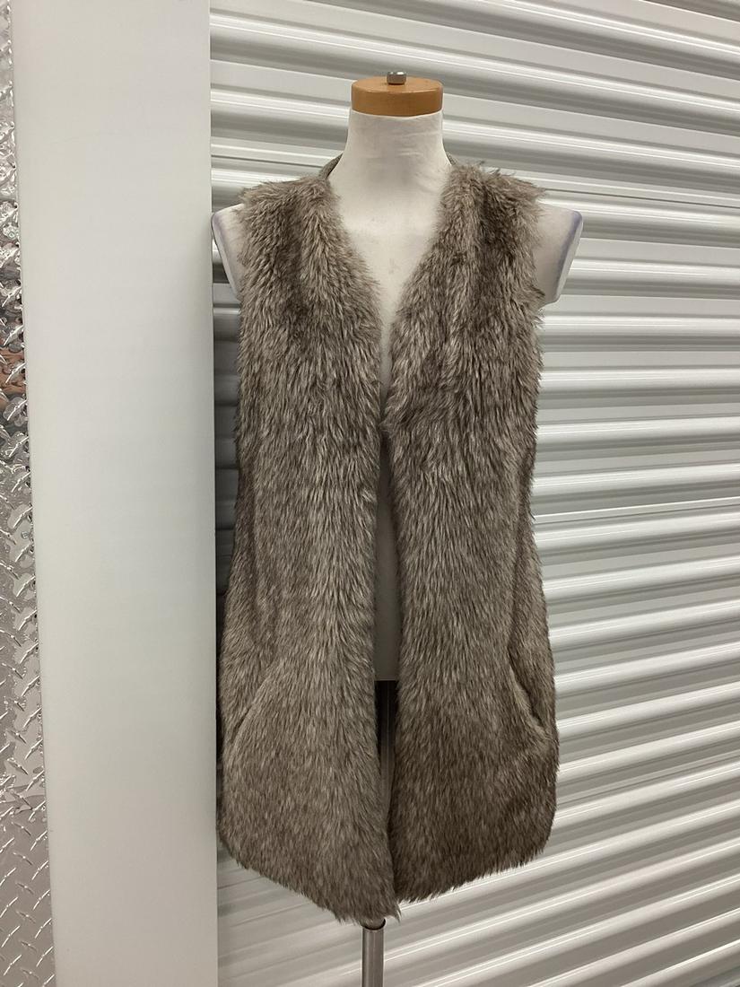 Cotton on Faux Fur Front with Sweater Back Tunic Vest Size M/L: Cotton on Faux Fur Front with Sweater Back Tunic Vest Size M/L