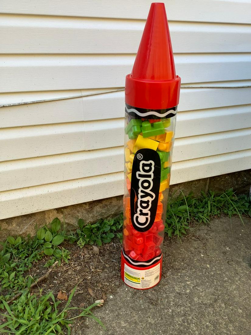 Crayola plastic building blocks set (1 of 1)