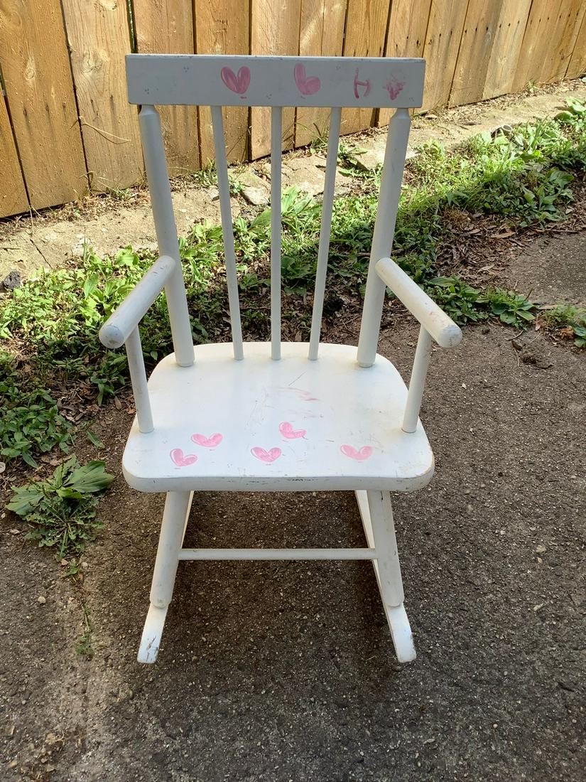 Little Girl's rocking chair 23.5x13: Little Girl's rocking chair 23.5x13