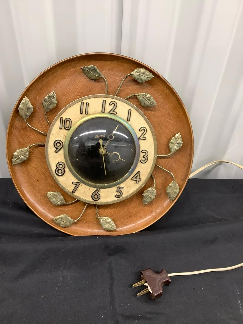 Mid Century United Electric Wall clock 10.5X10.5 (1 of 1)