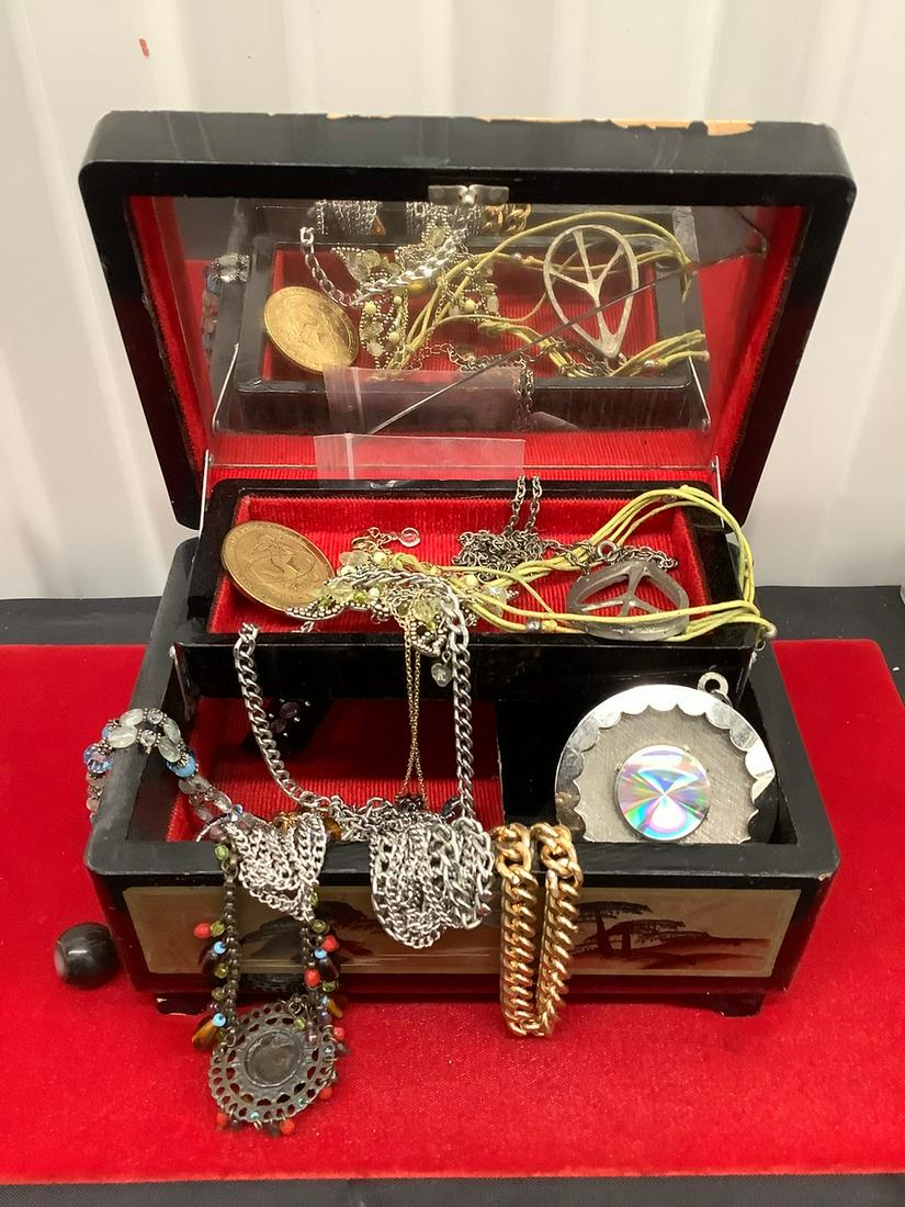 Decorative jewelry Box filled with costume jewelry: Decorative jewelry Box filled with costume jewelry
