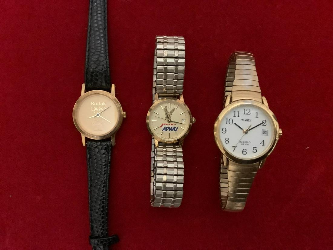 Lot of men/women watches including Kodak, APWU and Timex (needs batteries): Lot of men/women watches including Kodak, APWU and Timex (needs batteries)