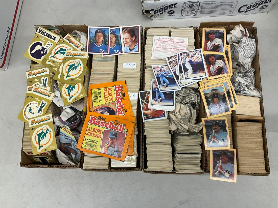 Large Lot of Assorted Baseball Cards (1 of 1)