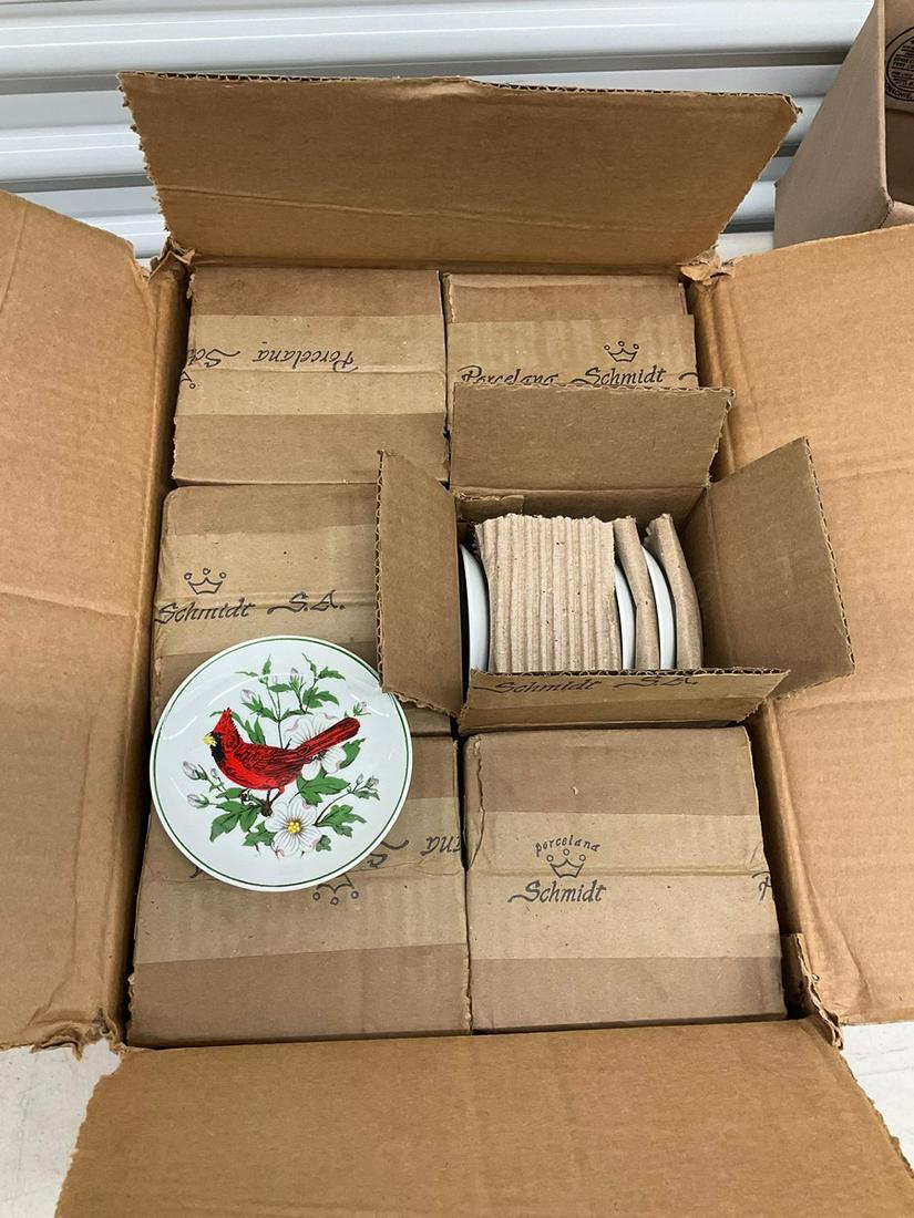 Lot of Porcelana Schmidt Leart wall plates: 4" across