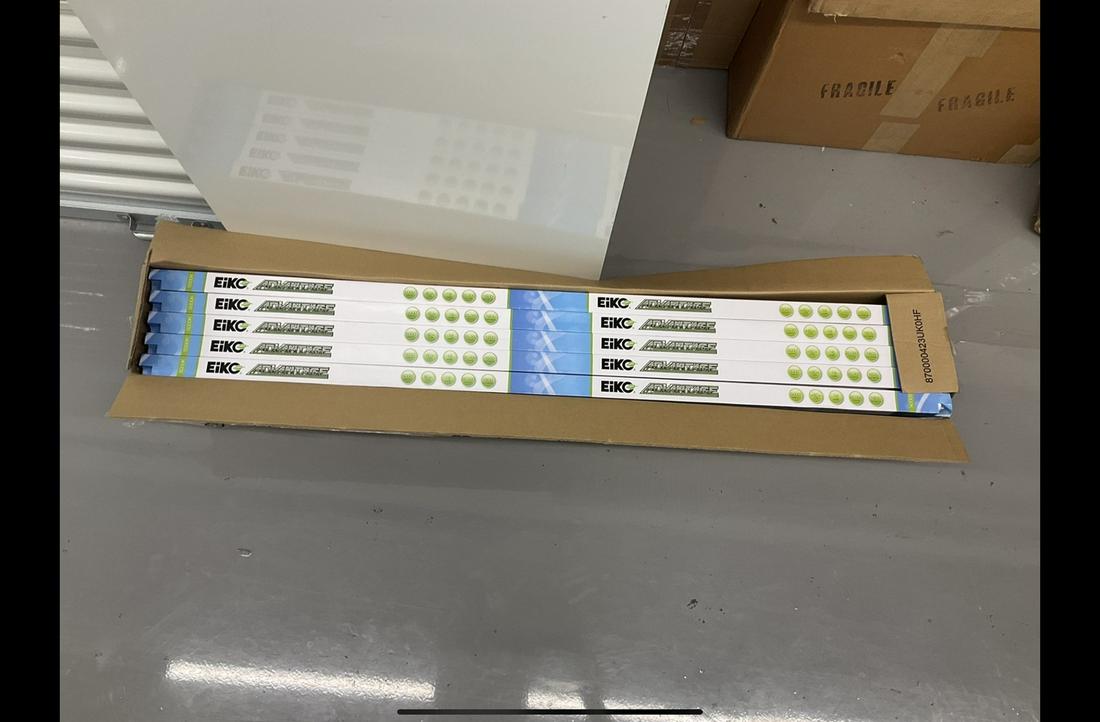 Lot of LED T8 Linear 5000k lights: 49" long