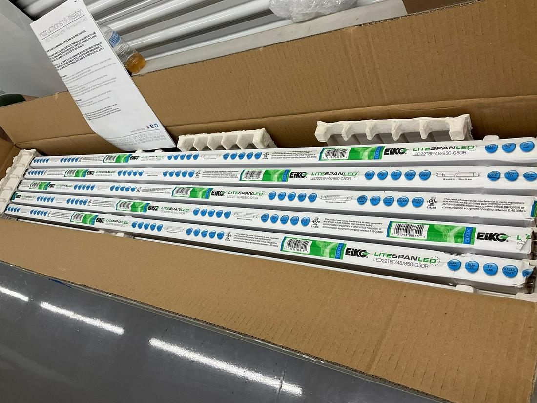 Lot of Eiko Advantage LED T8 Linear 5000K lights: 49" long