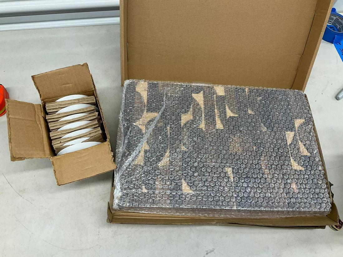 Lot of 2 wooden cutting boards, and wall plates: largest 18"x12"