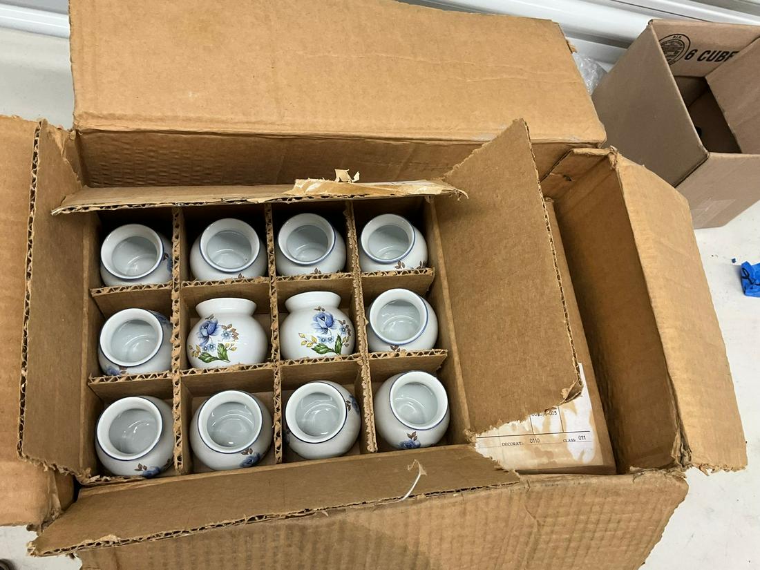 Lot of Schmidt mini vases: 2" tall