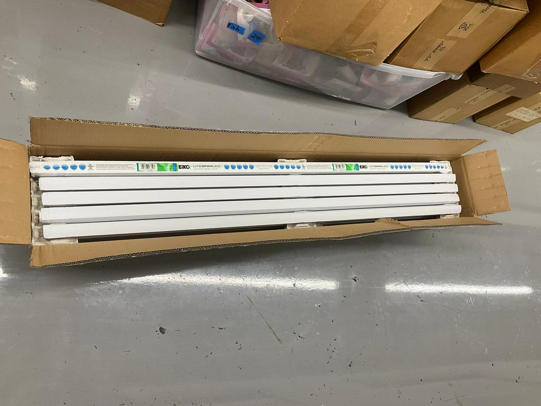 Lot of Eiko LED Direct Replacement T8 lights: 47" long