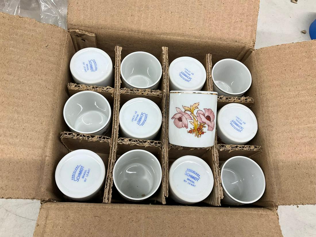 Lot of Porcelana Schmidt mini cups: 2"x2"