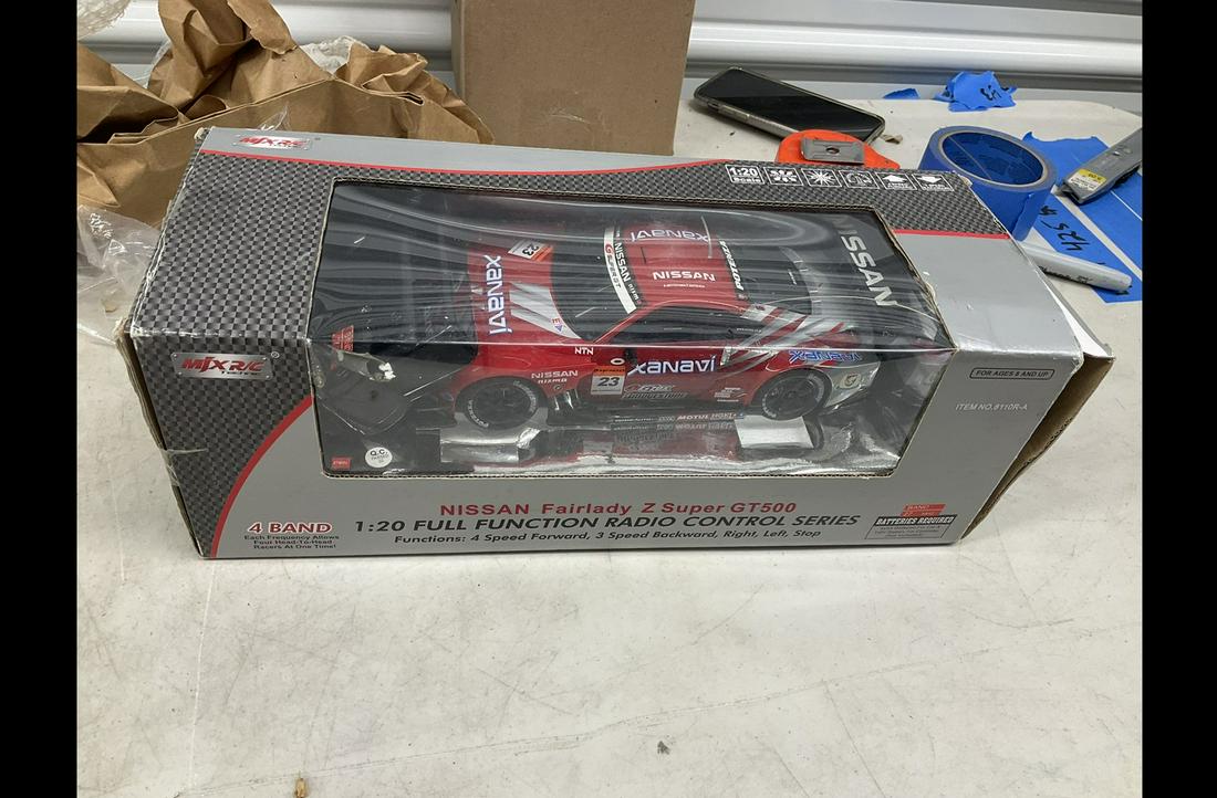 Nissan Fairlady Z Super GT500 1:20 radio control car (1 of 1)